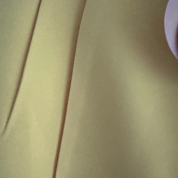 Shop Alexis - Picture 4 of 6